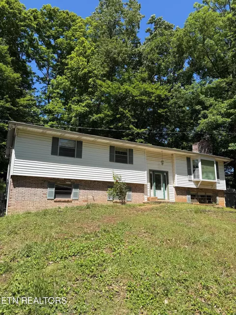 1708 Timberlane Cir, Knoxville, TN 37924