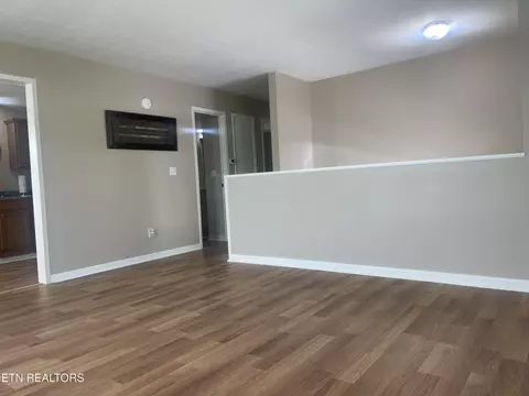 Living - 295 Forge Ridge Rd, Harrogate, TN 37752 photo 1 of 3