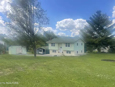 295 Forge Ridge Rd, Harrogate, TN 37752