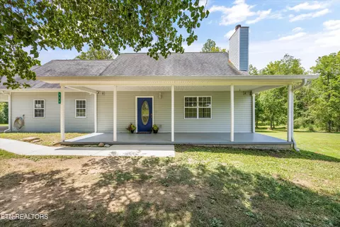 986 Marlow Cir, Clinton, TN 37716