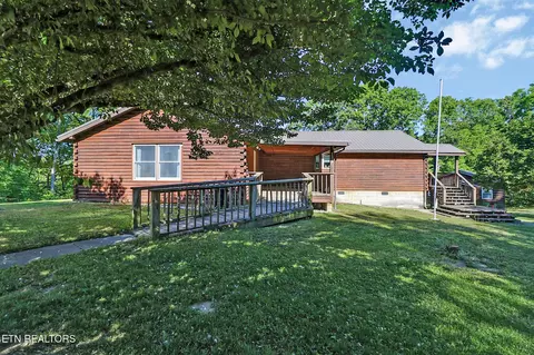 133 Hickory Flats Rd, Harriman, TN 37748