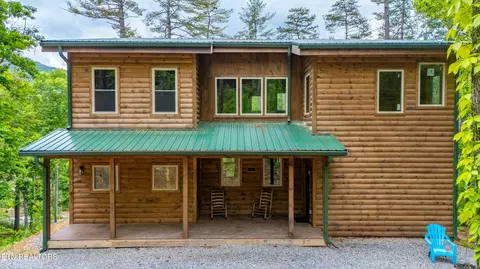 2932 Ginas Way, Sevierville, TN 37862