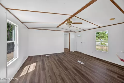 1086 O D Rogers Rd, Baxter, TN 38544 photo 5