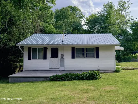 5811 Primus Rd, Knoxville, TN 37912