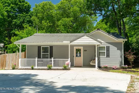 2011 Aster Rd, Knoxville, TN 37918