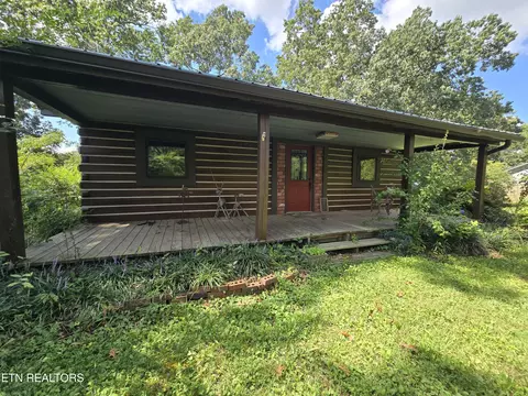 135 Osborne Ln, Harrogate, TN 37752