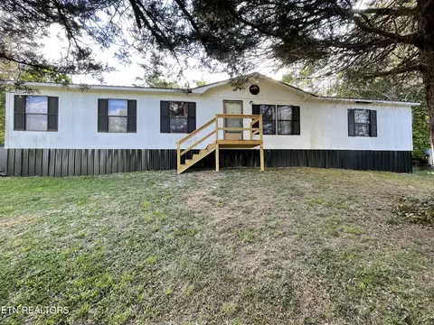 Exterior - 110 3rd St, Corryton, TN 37721 photo 2 of 7
