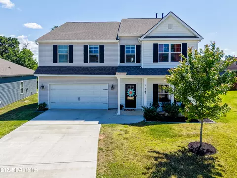 147 Canton Ln, Maryville, TN 37803
