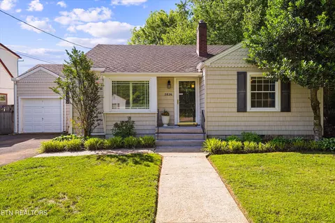 2826 Fairmont Blvd, Knoxville, TN 37917
