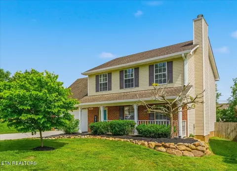8132 Legacy Ln, Knoxville, TN 37919