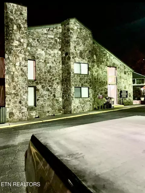 1435 Wiley Oakley Dr UNIT 172, Gatlinburg, TN 37738
