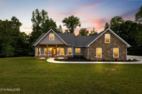 110 Timber Creek Dr, Athens, TN 37303