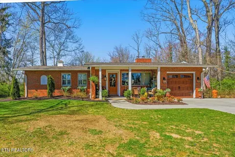 5105 Mountaincrest Dr, Knoxville, TN 37918