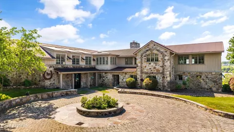 206 Osprey Pt, Louisville, TN 37777