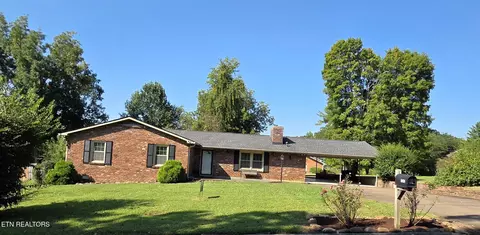 7352 NW Winchester Dr, Knoxville, TN 37919