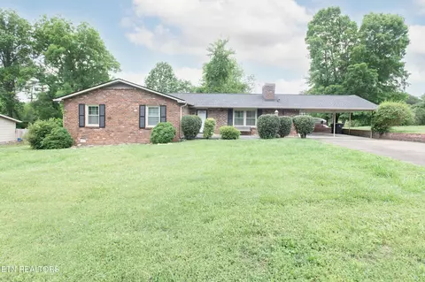7352 NW Winchester Dr, Knoxville, TN 37919