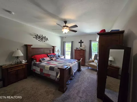 Bedroom - 524 Shields Crossing Dr, Bean Station, TN 37708 photo 3 of 4