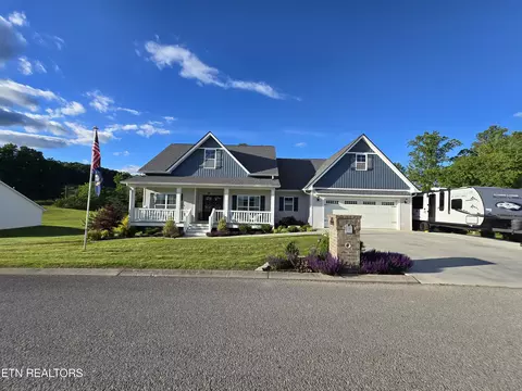 524 Shields Crossing Dr, Bean Station, TN 37708