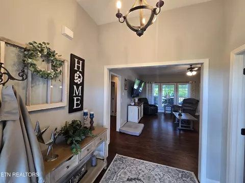 Entry Way - 524 Shields Crossing Dr, Bean Station, TN 37708 photo 2 of 6