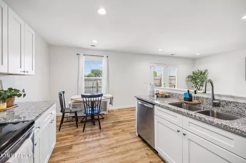 Kitchen - 1257 Cole Dr, Talbott, TN 37877 photo 1 of 2