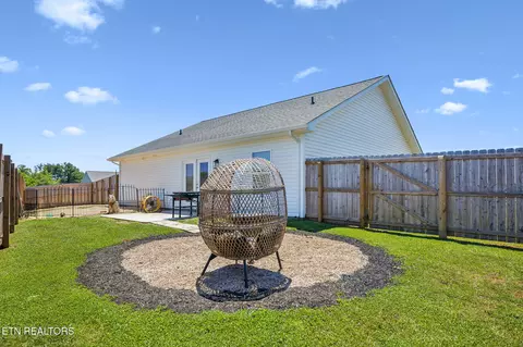 Exterior - 1257 Cole Dr, Talbott, TN 37877 photo 3 of 4
