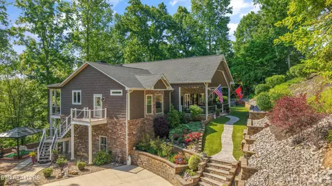 180 Silver Tr, New Tazewell, TN 37825