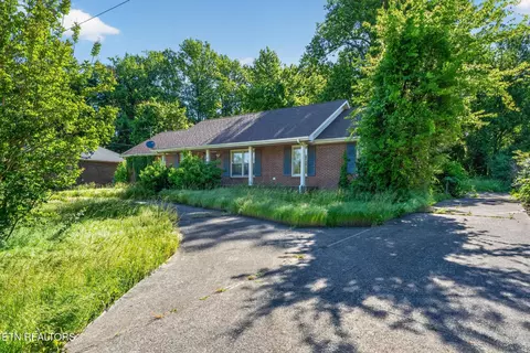 523 Linda Ln, Clarksville, TN 37042