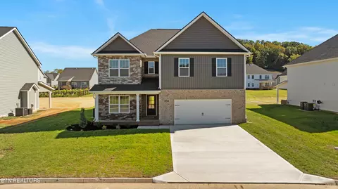 2329 Tributary Dr, Sevierville, TN 37876