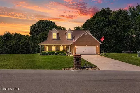 2017 Cherokee Dr, Maryville, TN 37801