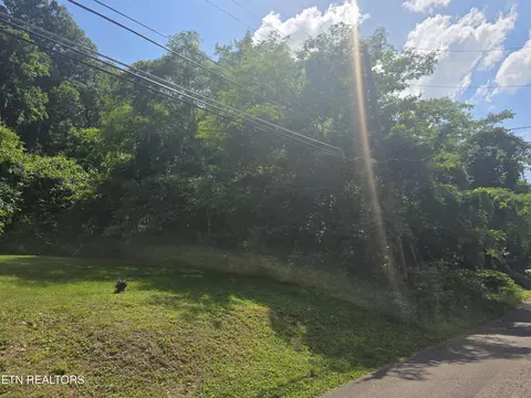 218 Shipman Dr, Knoxville, TN 37918