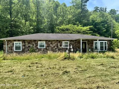 955 Rock Haven Rd, Bean Station, TN 37708