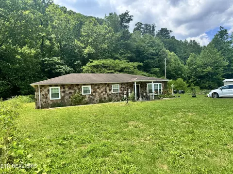 Exterior - 955 Rock Haven Rd, Bean Station, TN 37708 photo 1 of 9