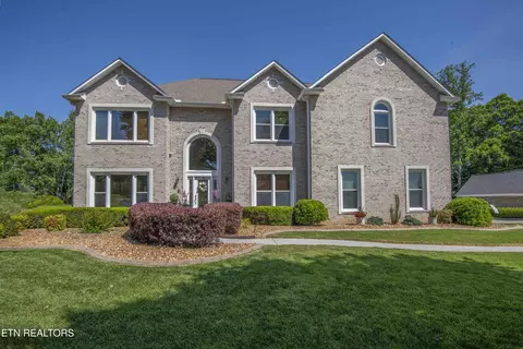 19 Raintree Xing, Oak Ridge, TN 37830