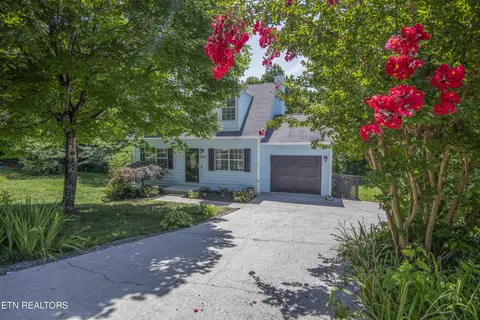 2529 Hammond Ln, Knoxville, TN 37912