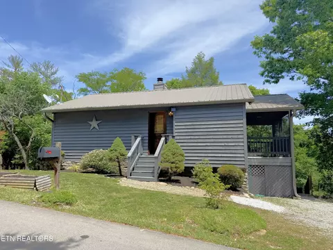 126 Cutter Gap Rd, Townsend, TN 37882