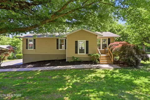 120 Cogdill Rd, Knoxville, TN 37922