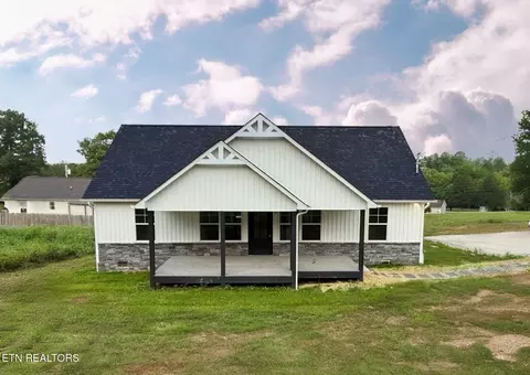 408 Glade Springs Rd, La Follette, TN 37766