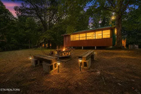 1510 Ridgecrest Dr, Pigeon Forge, TN 37876