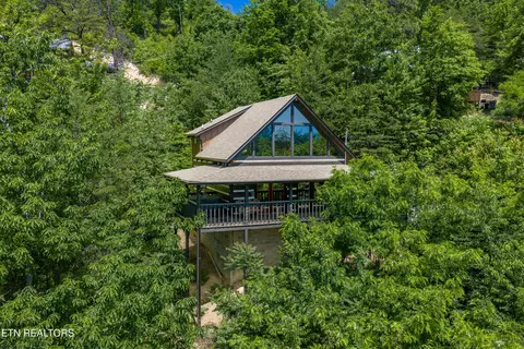 2133 Rising Fawn Way, Sevierville, TN 37876