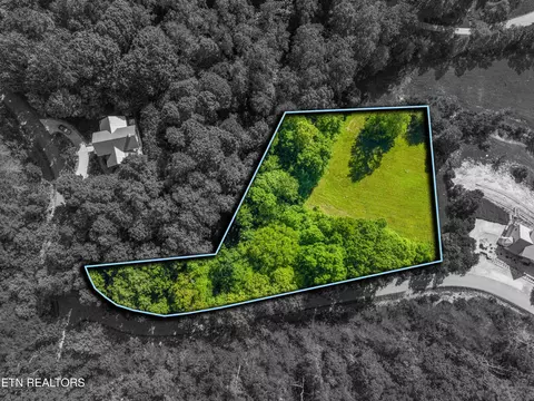 156 Garfield Lane, Sharps Chapel, TN 37866