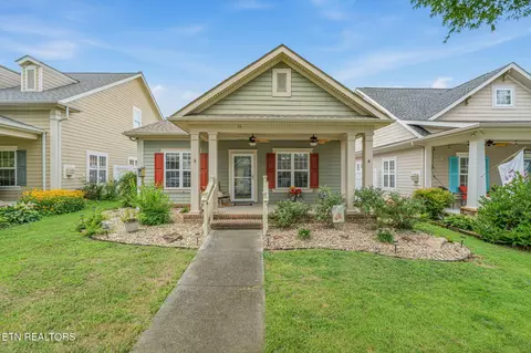 114 Forestberry St, Oak Ridge, TN 37830