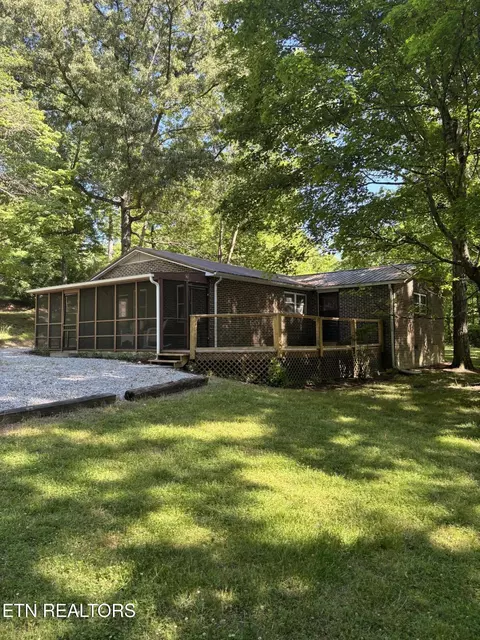 112 Tanasi Ln, Andersonville, TN 37705