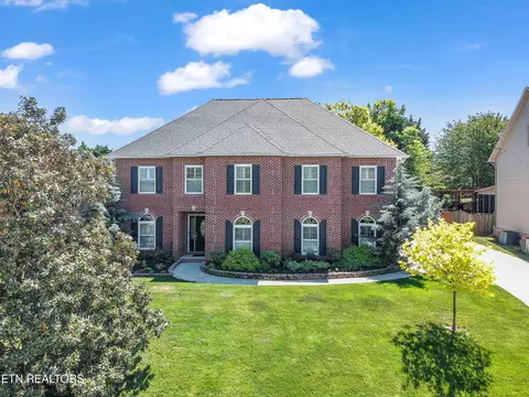1660 Meadow Chase Ln, Knoxville, TN 37931