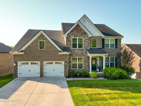 1027 Prince George Parish Dr, Knoxville, TN 37934