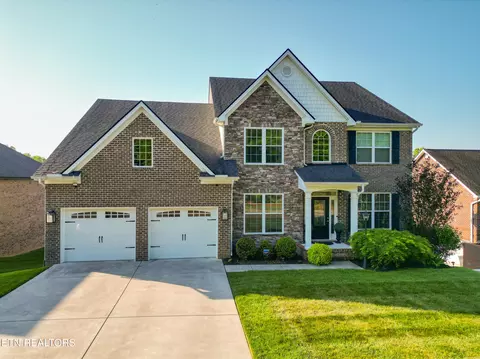 1027 Prince George Parish Dr, Knoxville, TN 37934