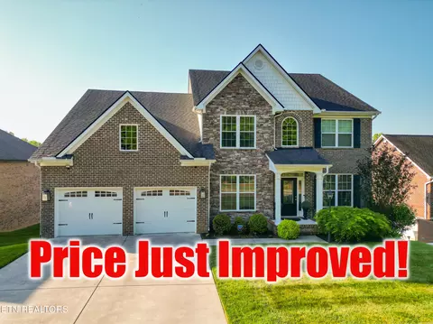 1027 Prince George Parish Dr, Knoxville, TN 37934