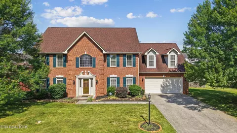 3313 Bridlebrooke Dr, Knoxville, TN 37938
