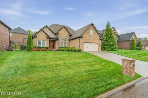 12025 Poplar Meadow Ln, Knoxville, TN 37932