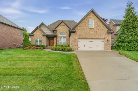 12025 Poplar Meadow Ln, Knoxville, TN 37932