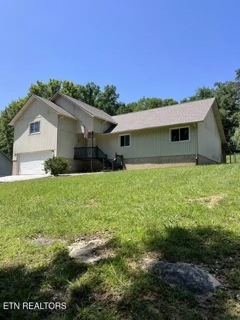 124 Mohawk Tr, La Follette, TN 37766